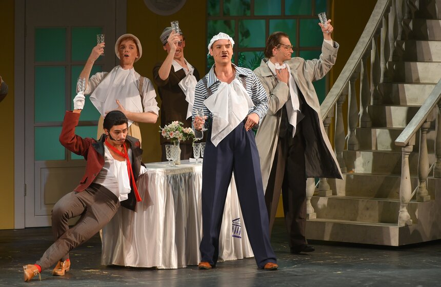 МХАТ имени Горького открыл сезон премьерой спектакля "Красный Моцарт" 19 фото