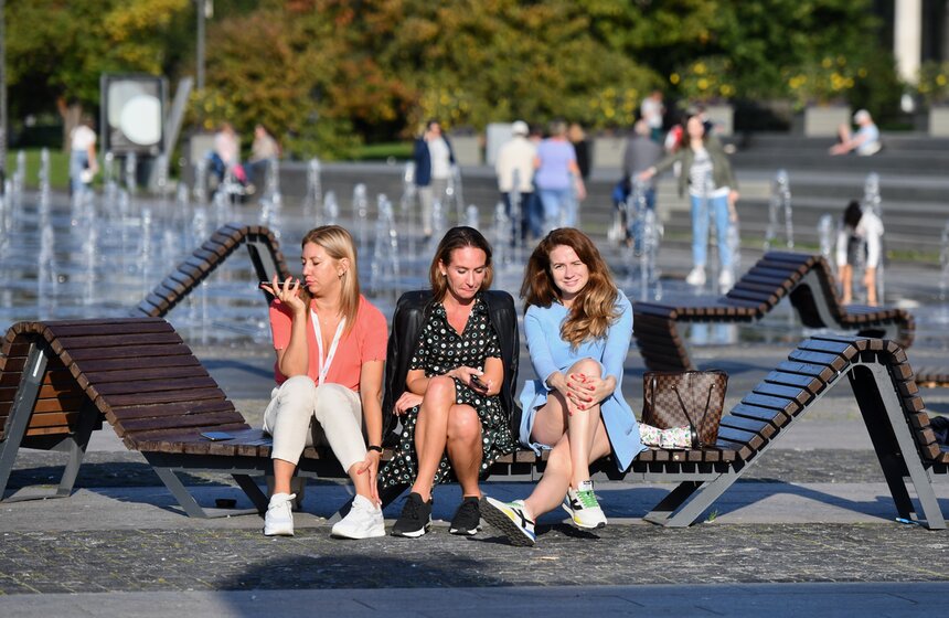 В Москву пришло бабье лето 17 фото