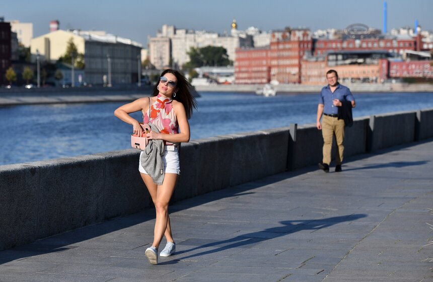 В Москву пришло бабье лето 16 фото