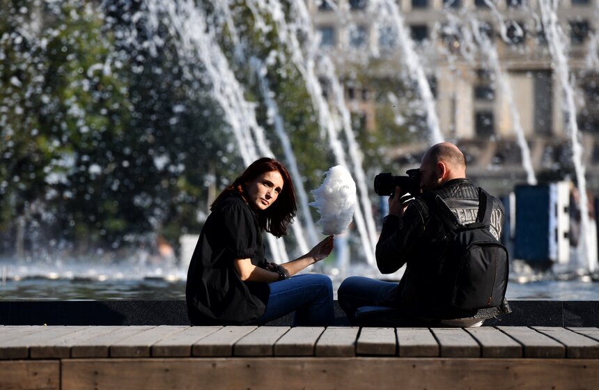 В Москву пришло бабье лето 11 фото