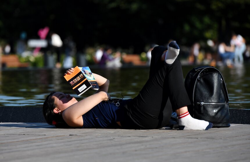 В Москву пришло бабье лето 9 фото