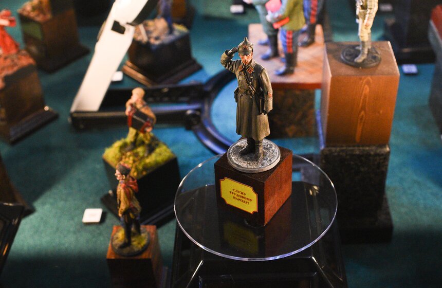 Музей военной формы представил выставку "Сквозь времена" 10 фото