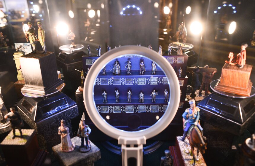 Музей военной формы представил выставку "Сквозь времена" 6 фото