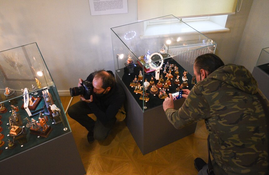 Музей военной формы представил выставку "Сквозь времена" 16 фото