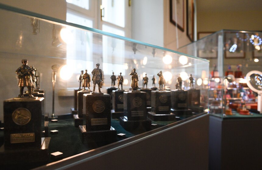 Музей военной формы представил выставку "Сквозь времена" 11 фото