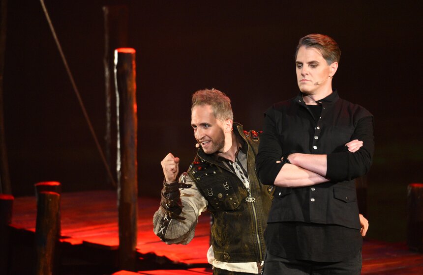 Оскару Кучере досталась роль Исполнителя