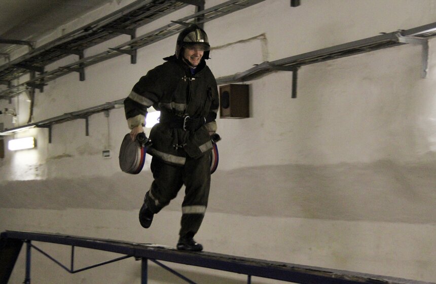 В Москве выбрали лучшего пожарного 9 фото