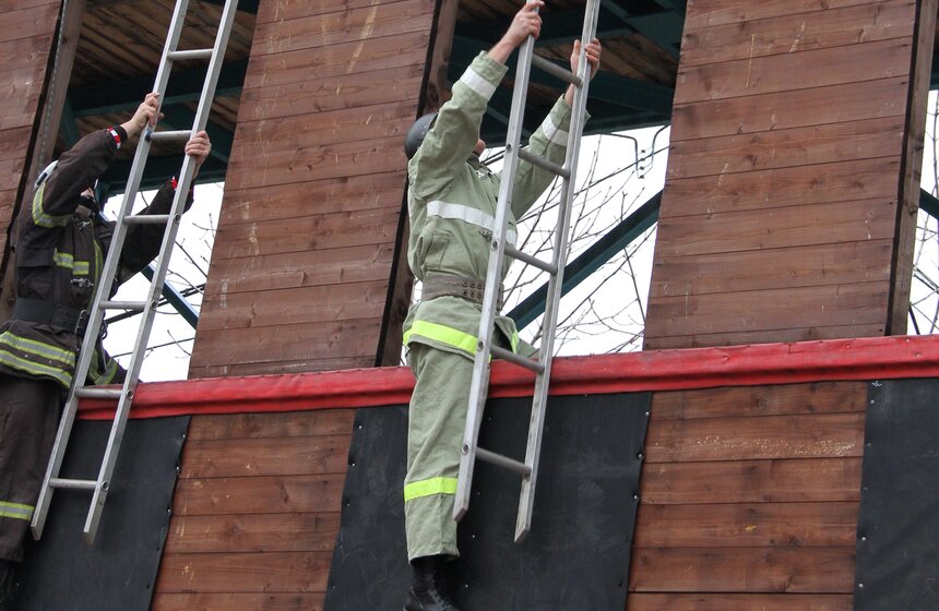 В Москве выбрали лучшего пожарного 6 фото