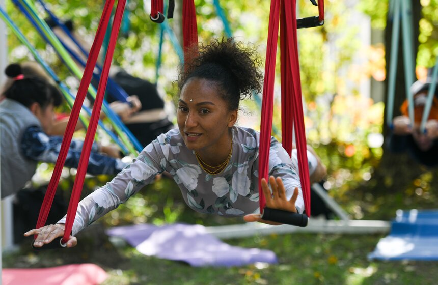 VI Международный день йоги Yoga Day Russia прошел в Москве 24 фото