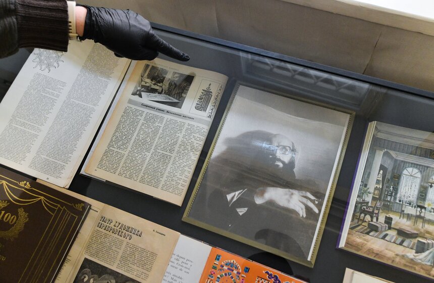 Выставка Владимира Серебровского открылась в Бахрушинском музее 16 фото