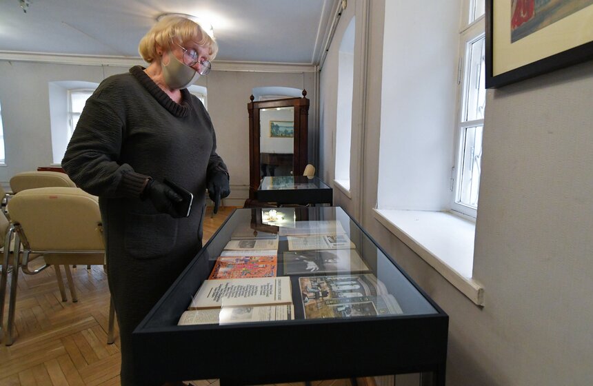 Выставка Владимира Серебровского открылась в Бахрушинском музее 15 фото