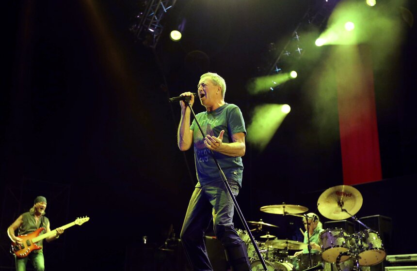 В СК "Олимпийский" выступила рок-группа Deep Purple 1 фото