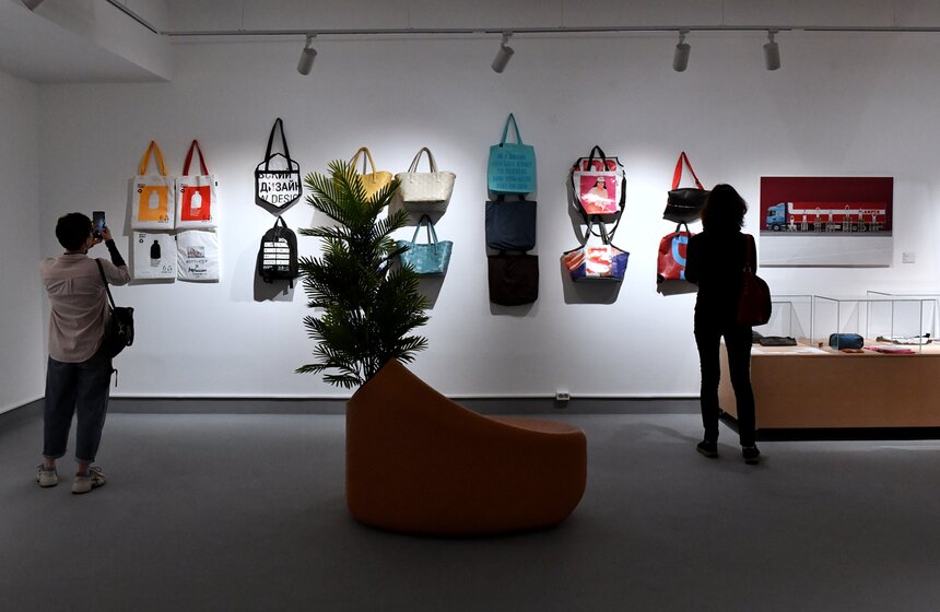 Новая Третьяковка представила выставку "Фантастик Пластик" 14 фото