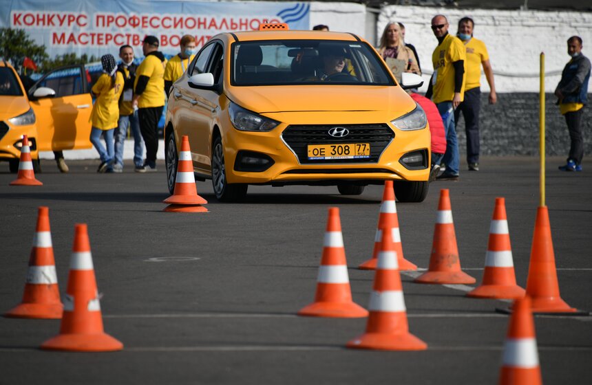 Конкурс профессионального мастерства водителей такси прошел в Москве 16 фото