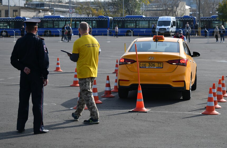 Конкурс профессионального мастерства водителей такси прошел в Москве 13 фото
