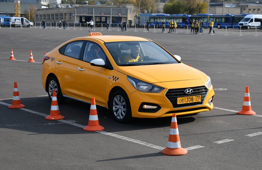 Конкурс профессионального мастерства водителей такси прошел в Москве 12 фото