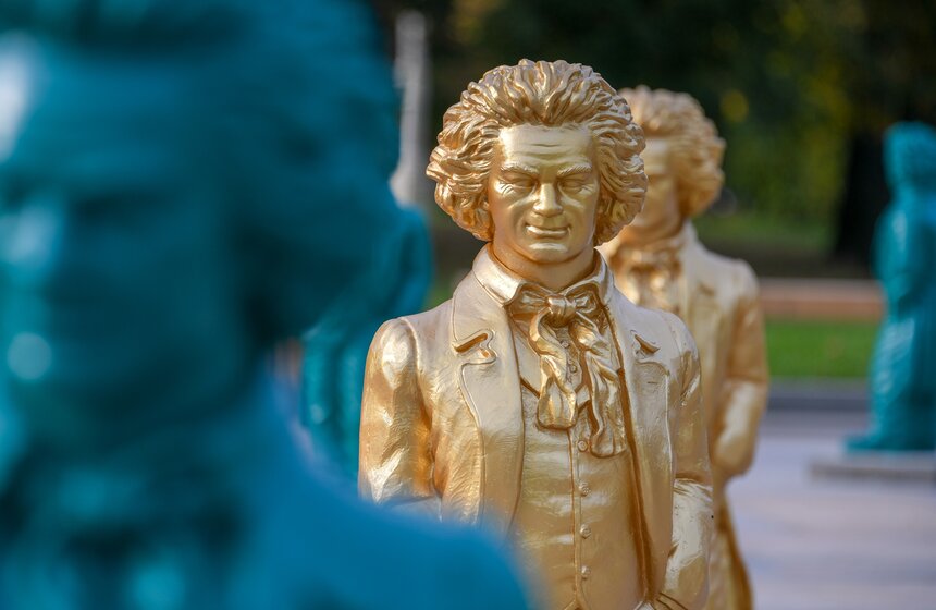 На ВДНХ открылась выставка скульптур "Людвиг ван Бетховен – Ода "К радости" 5 фото