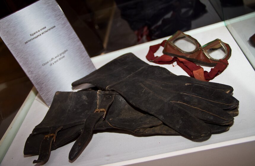 В ГУМе открылась историческая выставка автомобилей ГАЗ 6 фото