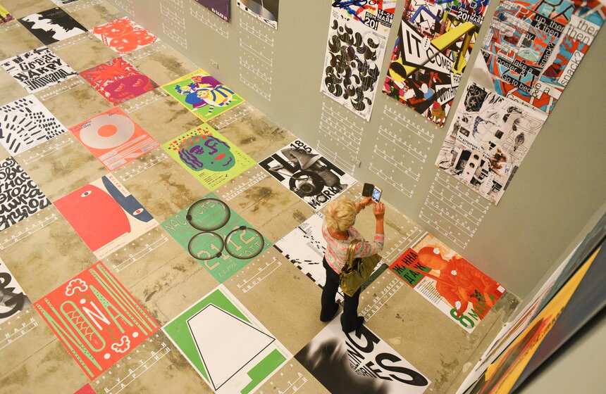 Биеннале "Золотая пчела 14" открылась в Москве 22 фото