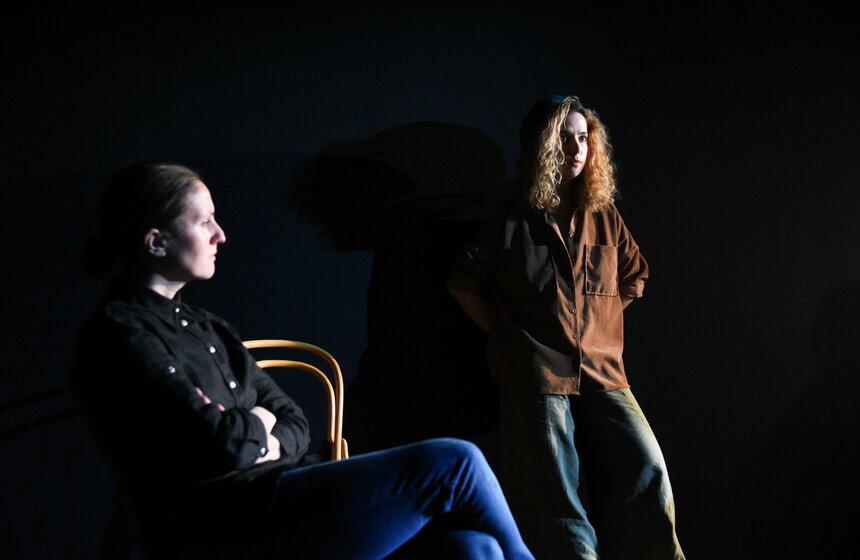 Спектакль "Пещера" состоялся в Центре имени Мейерхольда 12 фото