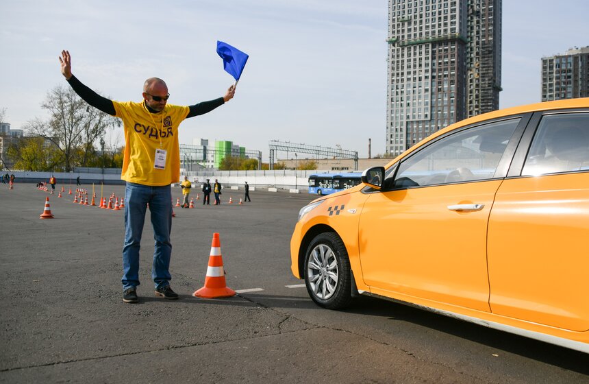 Конкурс профессионального мастерства водителей такси прошел в Москве 17 фото