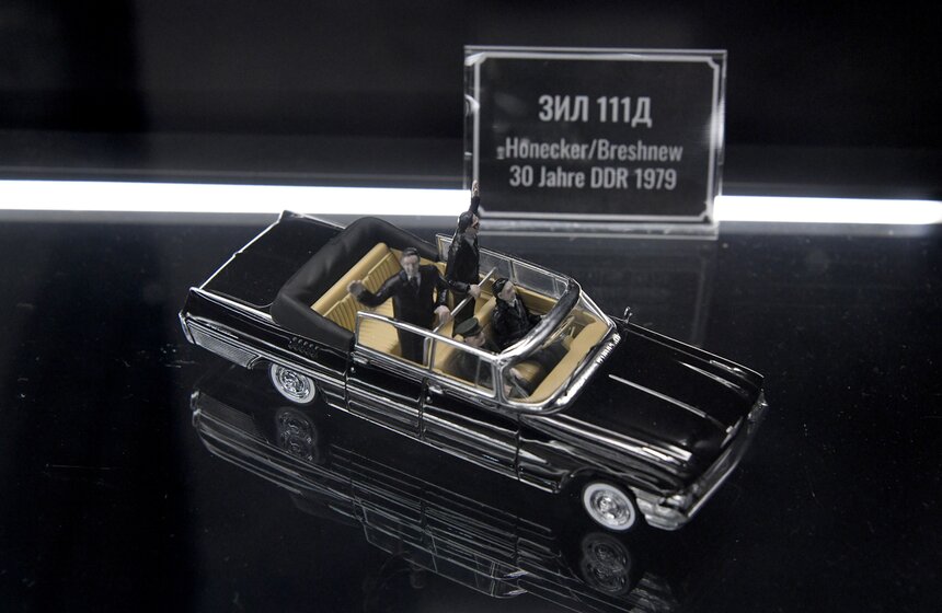 Москвичам провели экскурсию в Музее Гаража особого назначения ФСО России 9 фото