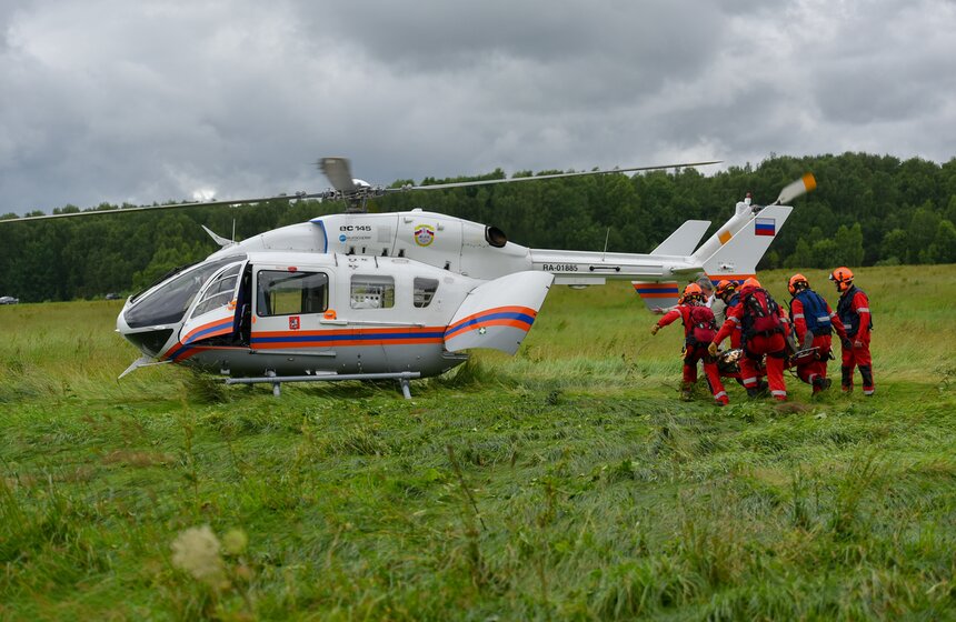 В деревне Зыбино прошла тренировка по эвакуации заблудившихся в лесу 8 фото