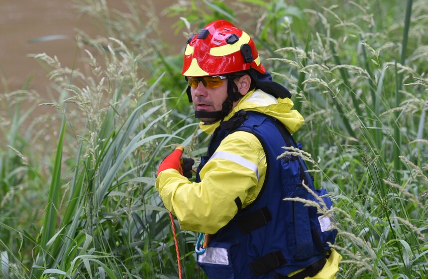 В деревне Зыбино прошла тренировка по эвакуации заблудившихся в лесу 16 фото
