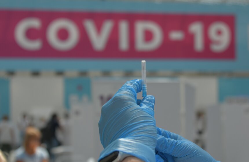 В Москве открылся один из крупнейших в Европе прививочных пунктов 22 фото