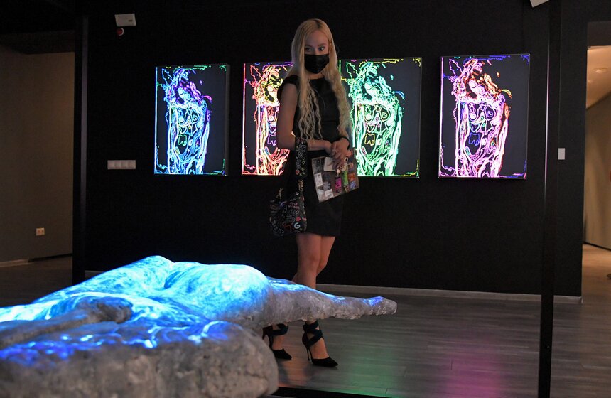 В ММОМА открылась выставка Стаса Намина "Противостояние" 1 фото