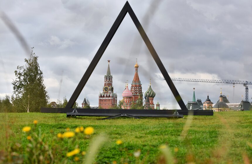 В "Зарядье" открылась выставка номинантов второй московской арт-премии 1 фото