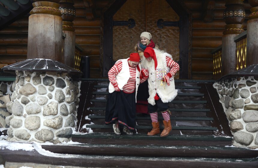 Норвежская новогодняя елка прошла в измайловском Кремле 13 фото