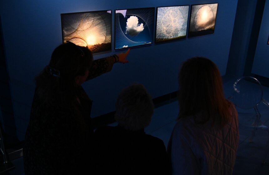 Выставочный проект "А судьи кто?" открылся в Музее AZ 16 фото