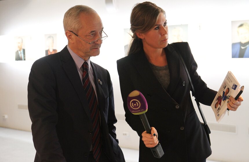 В Музее Москвы открылась выставка, посвященная юбилею Мосгордумы 15 фото