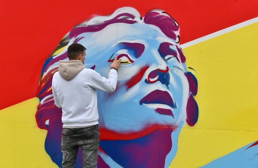 Москвичи отпраздновали День города 18 фото