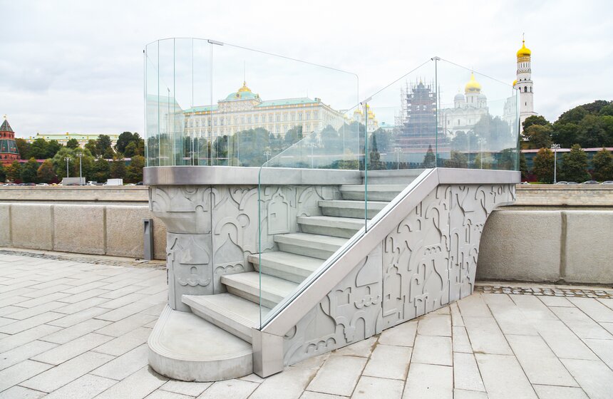 Как преобразился остров Балчуг после благоустройства 5 фото