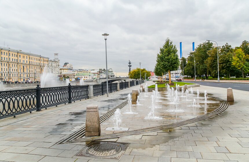 Как преобразился остров Балчуг после благоустройства 16 фото