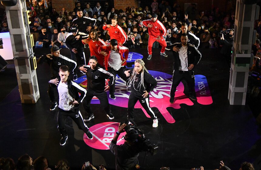 В Москве прошел чемпионат по уличным танцам Red Bull Dance Your Style 23 фото