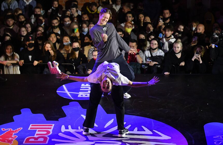 В Москве прошел чемпионат по уличным танцам Red Bull Dance Your Style 22 фото