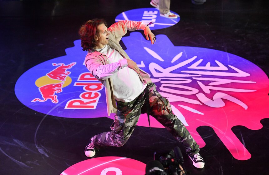 В Москве прошел чемпионат по уличным танцам Red Bull Dance Your Style 14 фото
