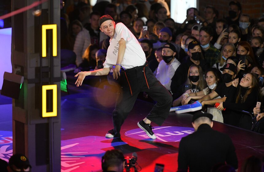 В Москве прошел чемпионат по уличным танцам Red Bull Dance Your Style 1 фото