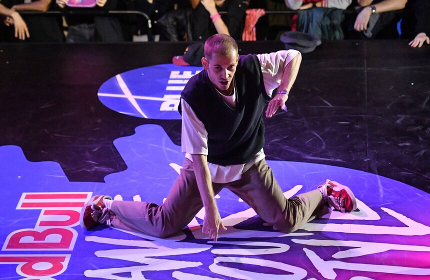В Москве прошел чемпионат по уличным танцам Red Bull Dance Your Style 16 фото