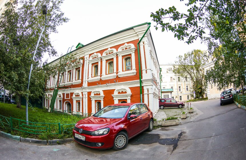 Прогулка по городу. Московские дворы-колодцы с оттенками Питера 11 фото