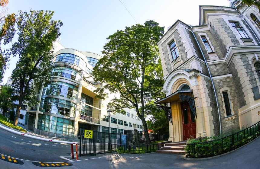 Прогулка по городу. Московские дворы-колодцы с оттенками Питера 22 фото