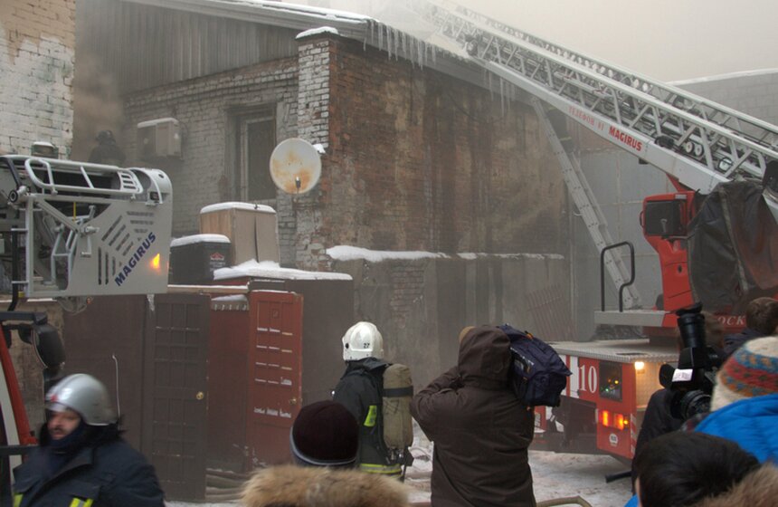 В офисном здании у Белорусского вокзала произошел пожар 10 фото
