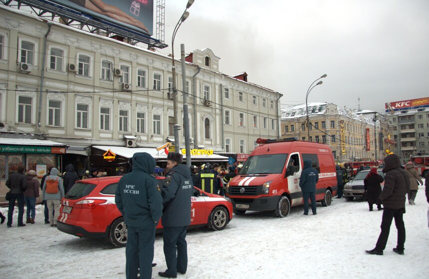 В офисном здании у Белорусского вокзала произошел пожар 3 фото
