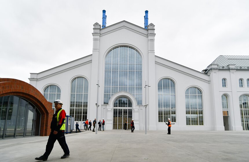 Дом культуры "ГЭС-2" объявил о начале программы "ГЭС-2: Спуск" 6 фото