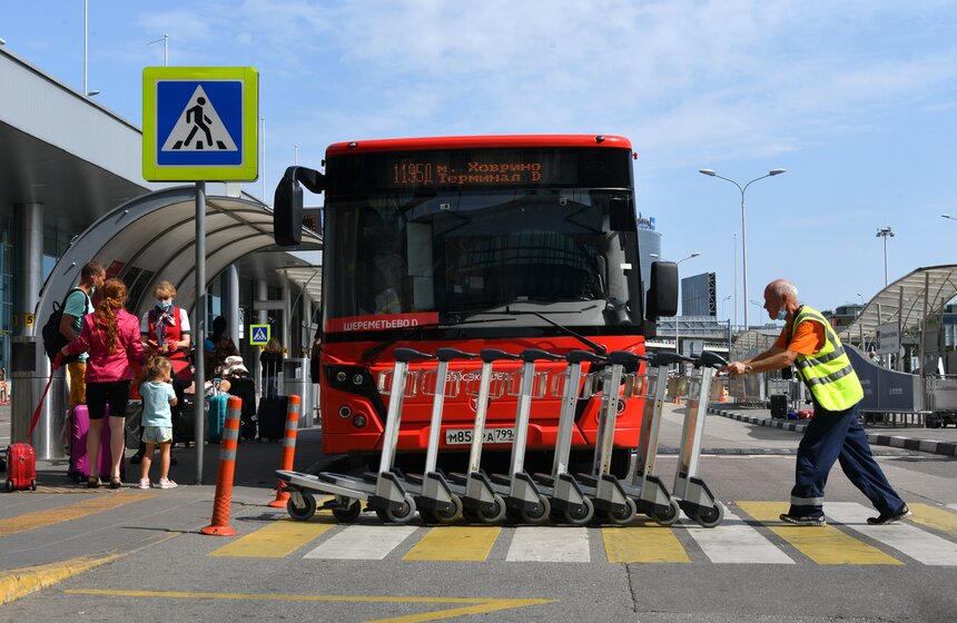 Автобусы "Аэроэкспресса" начали курсировать до терминала D аэропорта Шереметьево 3 фото