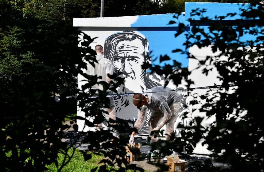 В столице презентовали проект нанесения граффити на технические здания 3 фото