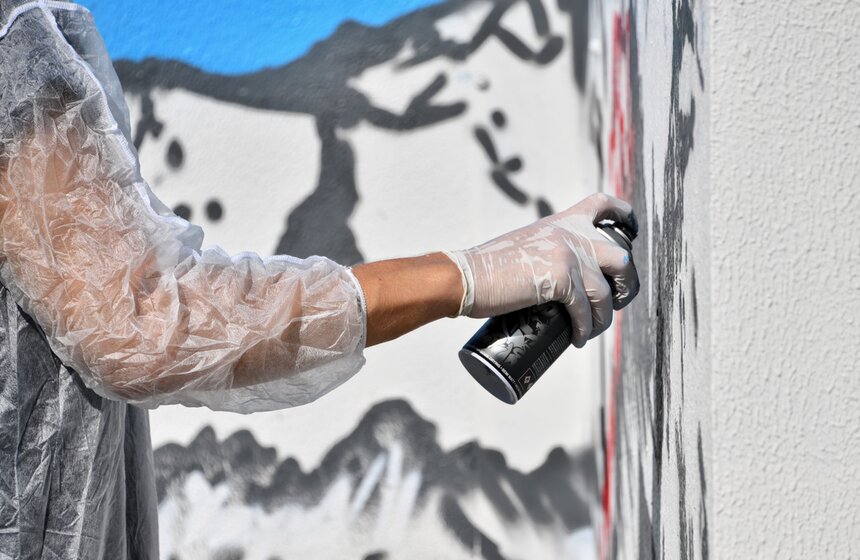 В столице презентовали проект нанесения граффити на технические здания 8 фото